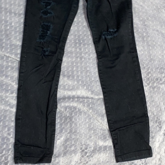 Refuge Ripped Jeans - Picture 3 of 7